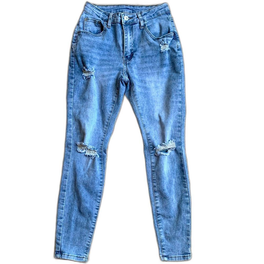 Women’s Light Blue Distressed Skinny Jeans